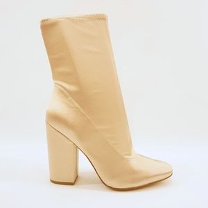 NEW Kendall + Kylie Block High Heel Ankle Boot